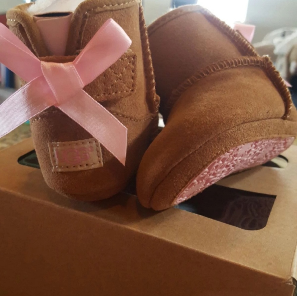 Ugg toddler boots